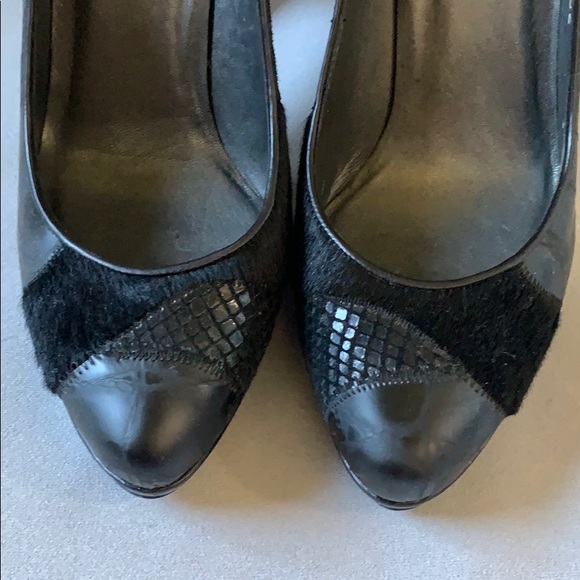 Stuart Weizman; size 6 - Picture 3 of 3